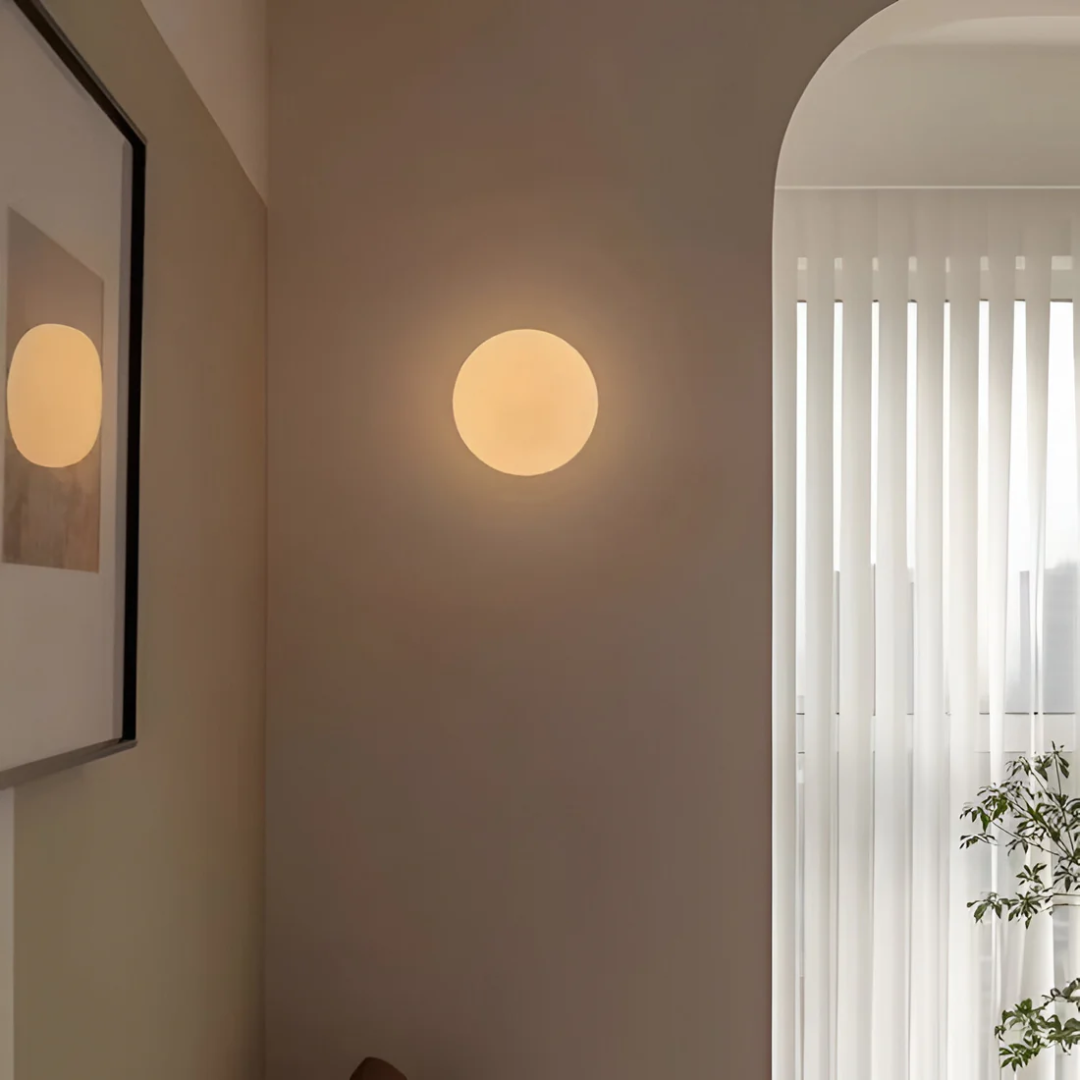 Pietra Luma | Ronde glazen wandlamp met warm wit LED-licht
