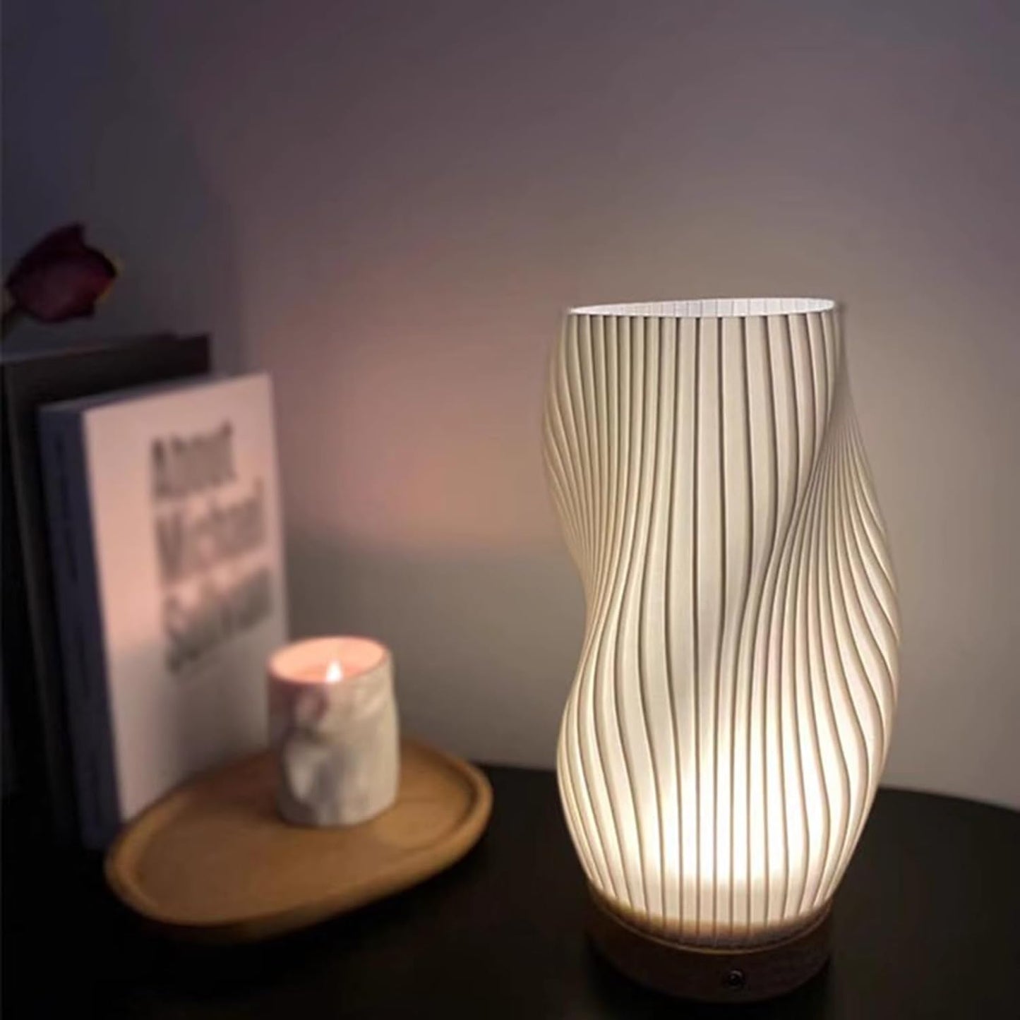 Wavecrest Aura | LED-Tischlampe im wellenförmigen Design