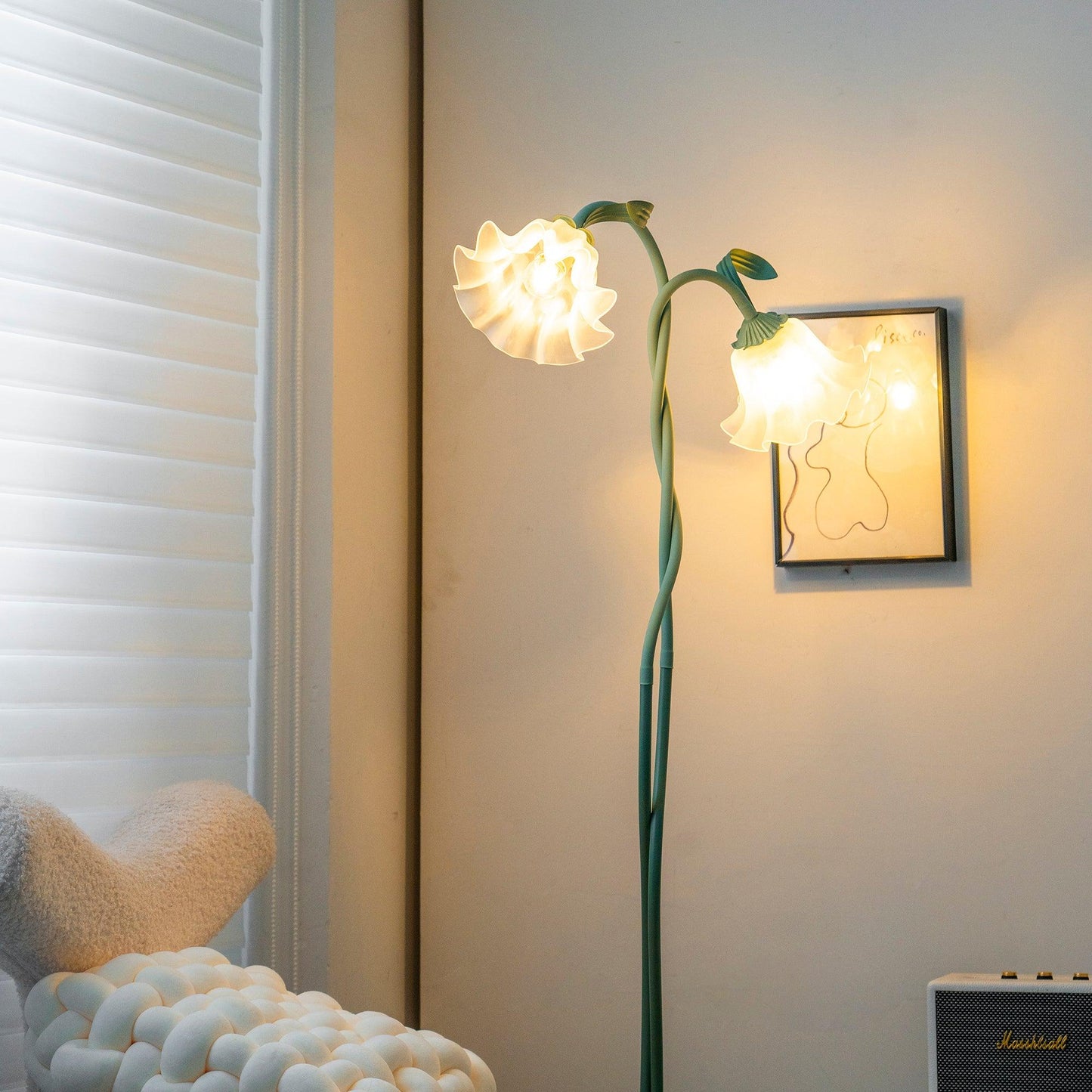 Calla Stehleuchte | LED Stehlampe in Blumenform mit dekorativem Design