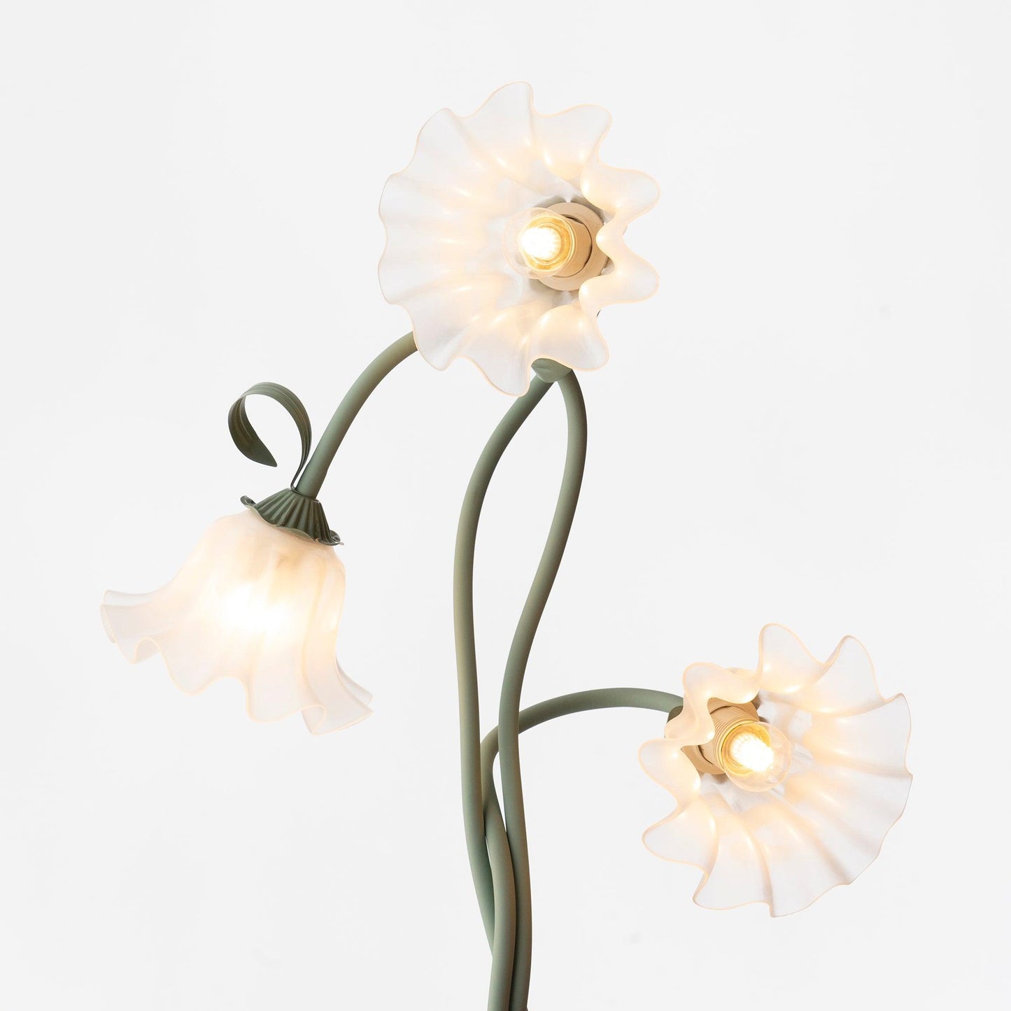 Calla Stehleuchte | LED Stehlampe in Blumenform mit dekorativem Design