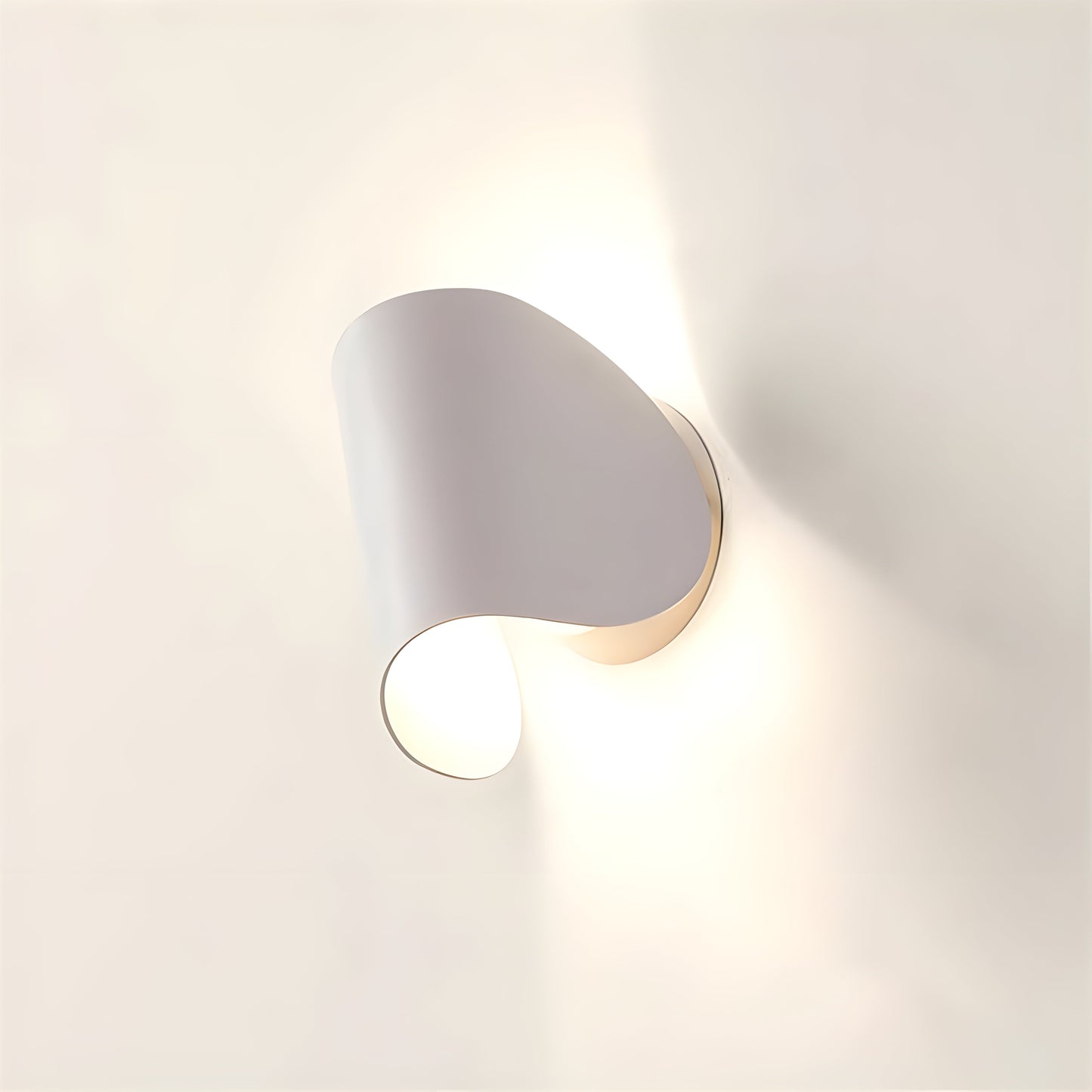 Arcella | Dimbare LED-wandlamp in gebogen design voor warm sfeerlicht