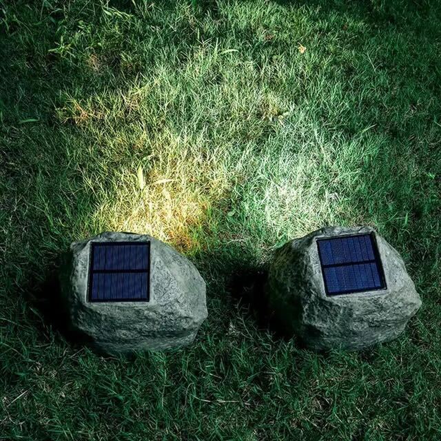 Solar-LED-Außenlampe in Steinoptik – wetterfest, IP65