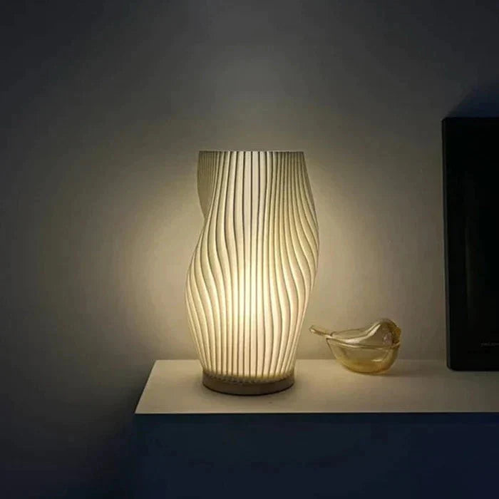 Wavecrest Aura | LED-Tischlampe im wellenförmigen Design