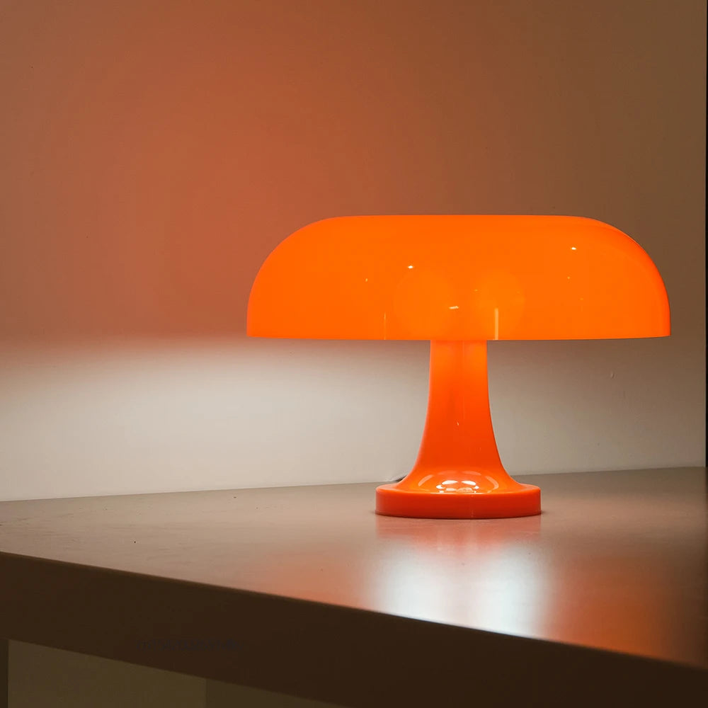 Lumira Sienna | Dimmbare LED Tischlampe im Bauhaus-Stil