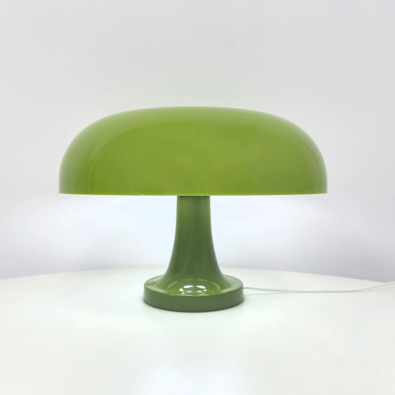 Lumira Sienna | Dimmbare LED Tischlampe im Bauhaus-Stil