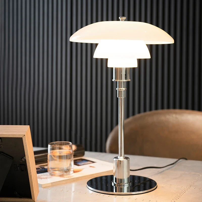 Aros Layer | Dimmable LED-Tischlampe im skandinavischen Layer-Design