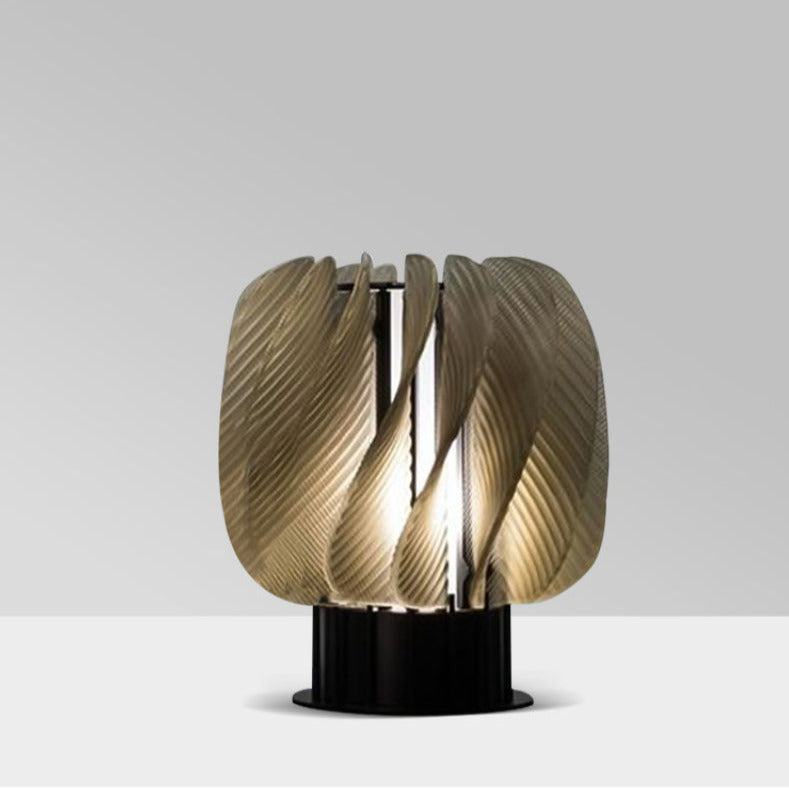 Moderne, elegante LED-Tischlampe im minimalistischen Design aus Aluminium