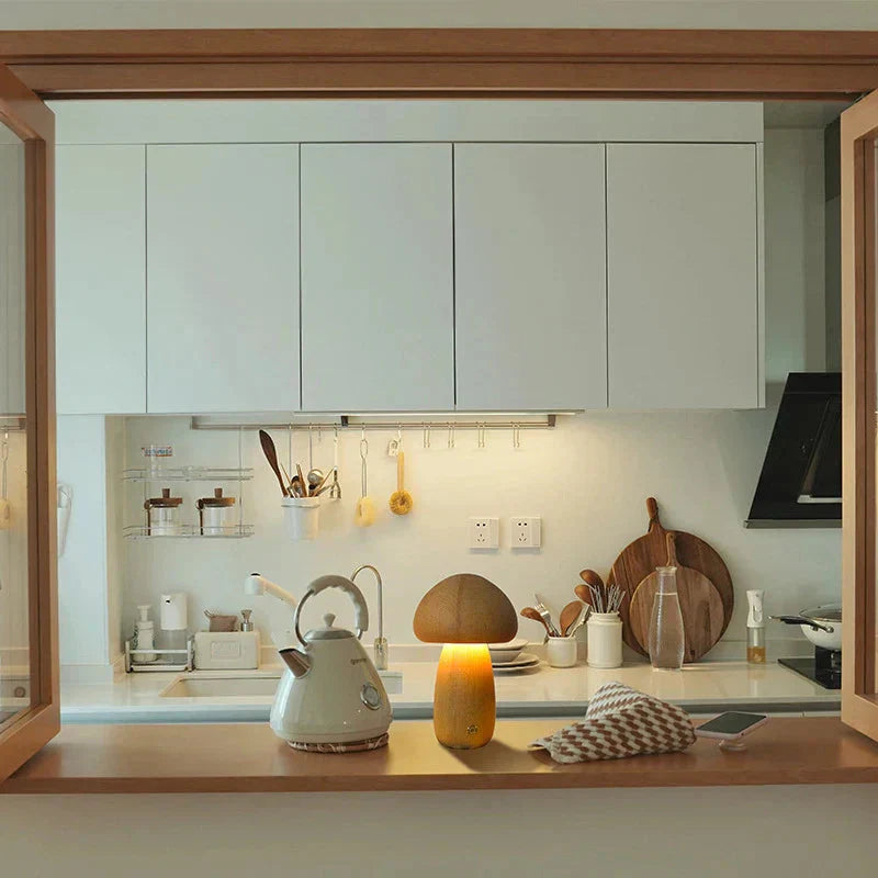 Lunaris Shroom | Oplaadbare tafellamp in hout-paddenstoel ontwerp