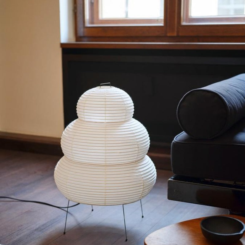 Yunari Curve | Stehlampe im Wabi-Sabi-Stil