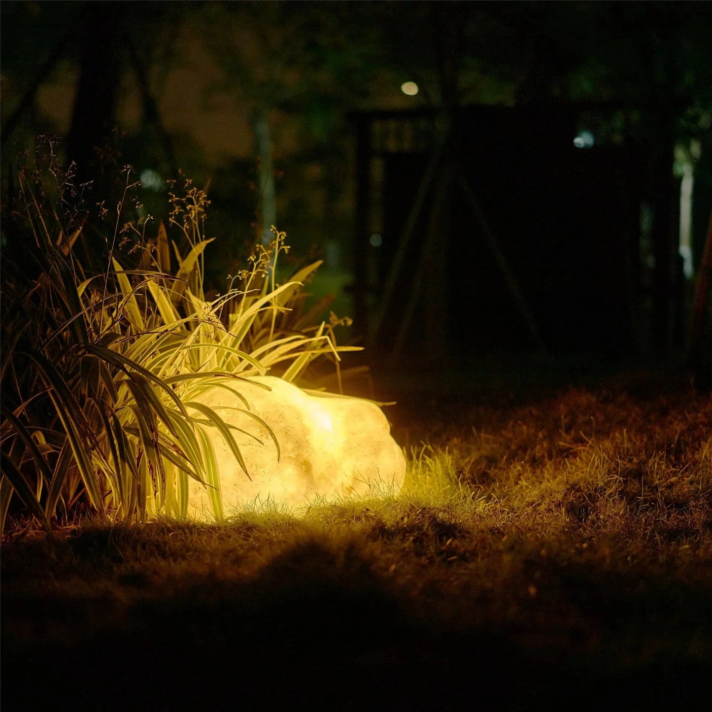 Nordlys Stone | Weerbestendige LED-buitenlamp in steenlook