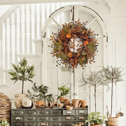 Halloween & Weihnachts Türkranz – Herbstkranz mit Kürbissen, Ahornblättern & Tannenzapfen