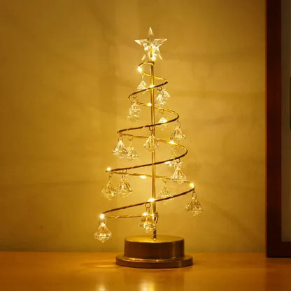 Charmanter LED-Weihnachtsbaum – Festliche Dekoration mit warmem Licht