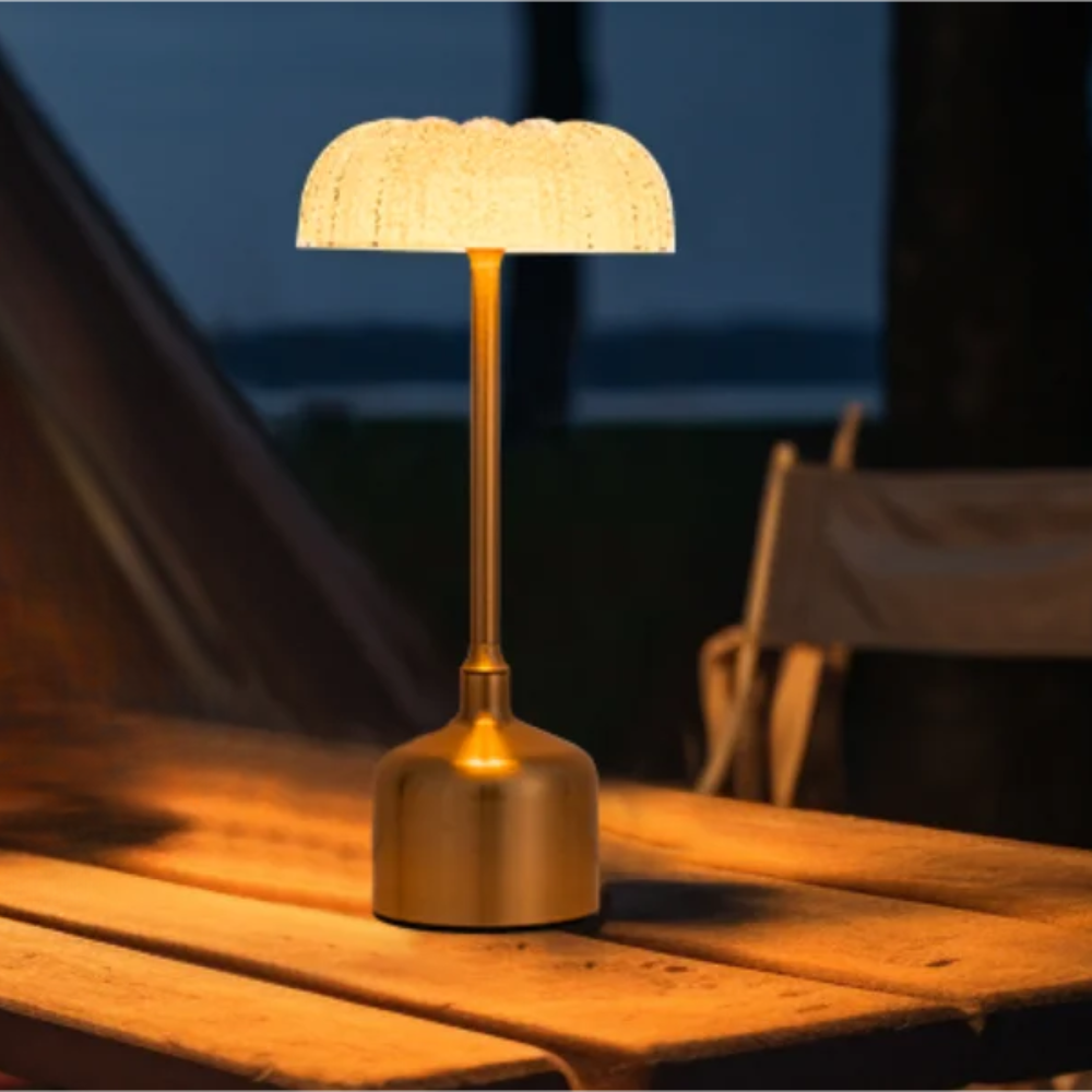 LumiFlora Lampe | Wiederaufladbare Kristall-Tischlampe mit Blumenmuster