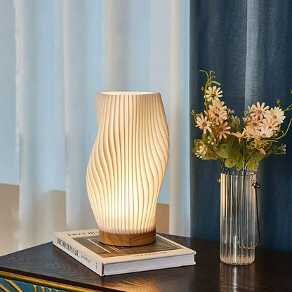 Wavecrest Aura | LED-Tischlampe im wellenförmigen Design