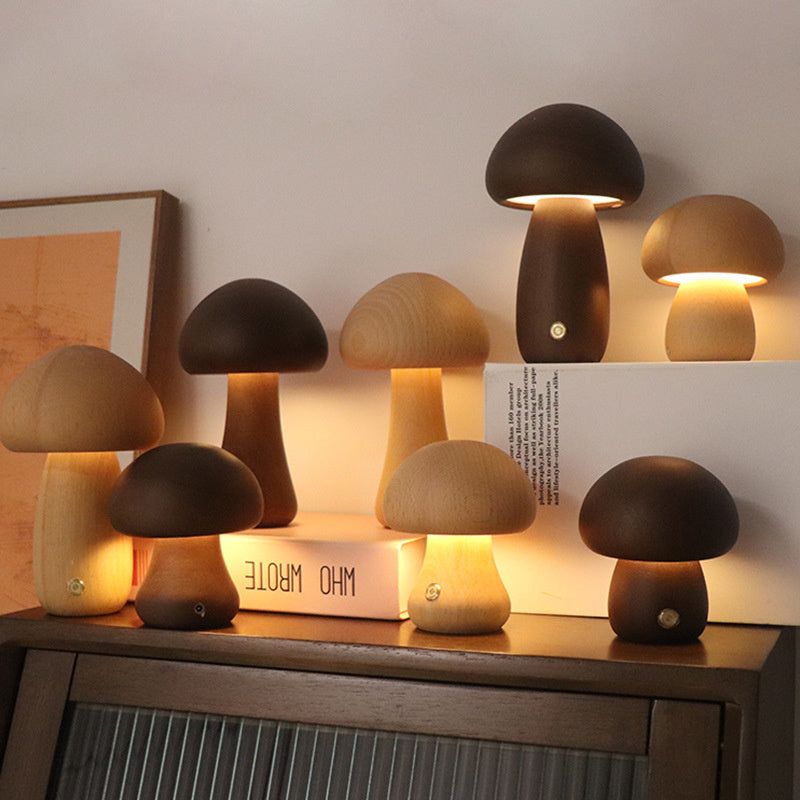 Lunaris Shroom | Wiederaufladbare Tischlampe im Holz-Pilz-Design