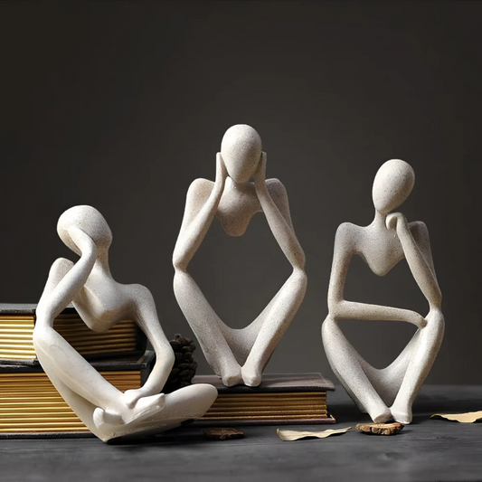 Elarin | Abstrakte Skulptur eines nachdenklichen Menschen
