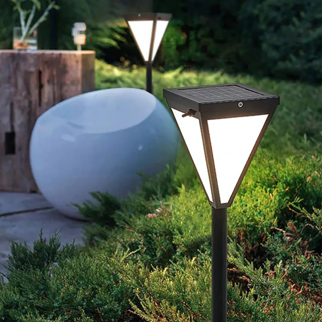 Brill Solis | Moderne Solarbetriebene LED-Außenlampe für Garten & Fassade