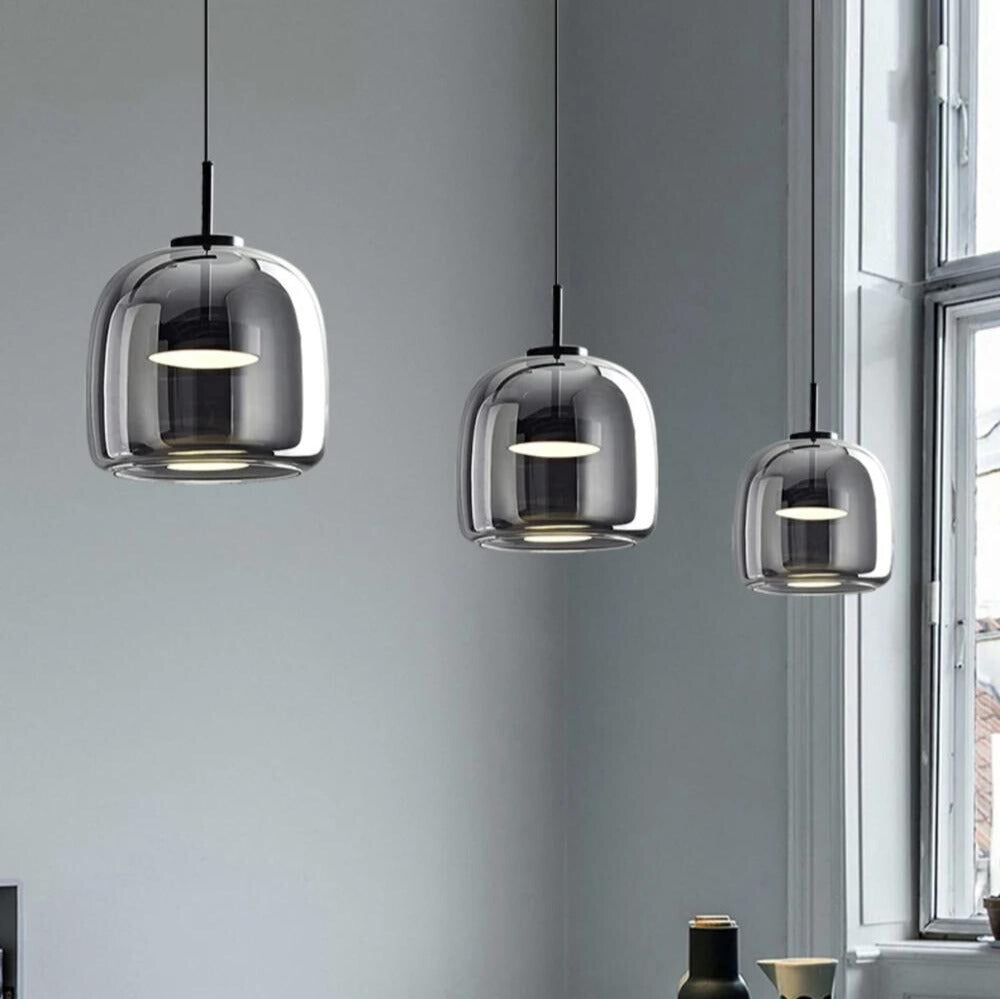 Svarna | Nordische Pendelleuchte aus getöntem Glas