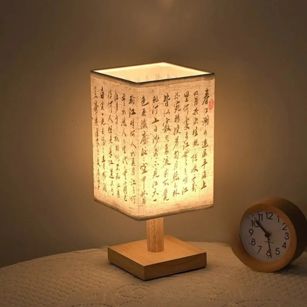 Liora | Moderne LED-Tischlampe mit architektonischer Silhouette
