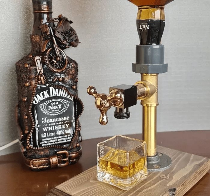 BarrelTap Spender | Holz-Getränkespender mit Messinghahn für Whisky, Wein & Liköre