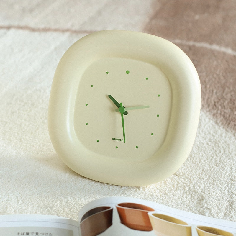 SweetTime | Charmante Kawaii-Wanduhr | Niedliches Design & Fröhliche Dekoration für Kinderzimmer & Zuhause
