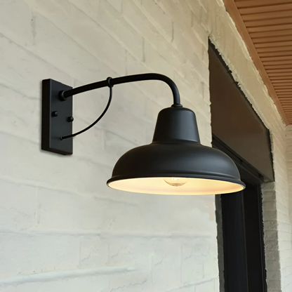 Industrielle Außen-Wandleuchte aus Metall – wetterfestes Design