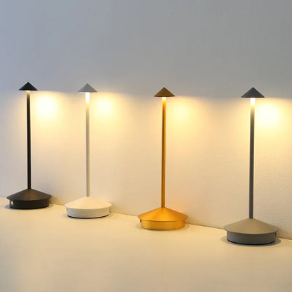 Liora Beam | Minimalistische LED-Tischleuchte aus Aluminium