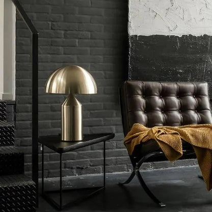 Altessa Oro Tischleuchte – Luxus Designlampe in Gold mit Touch-Steuerung