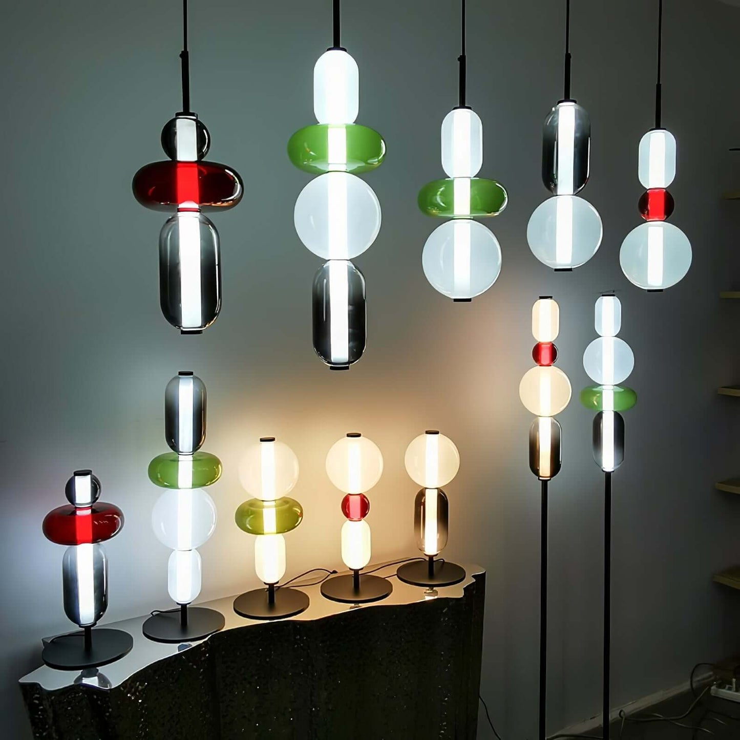 Elegante Designer-Hängelampe – Modernes Buntglas
