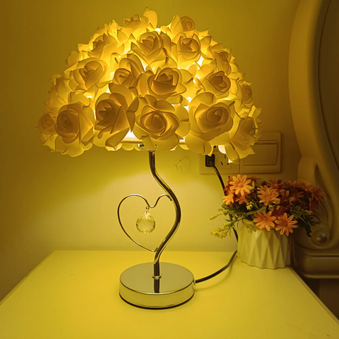 Celestria Valea | Romantische LED Tischleuchte mit Stoffschirm