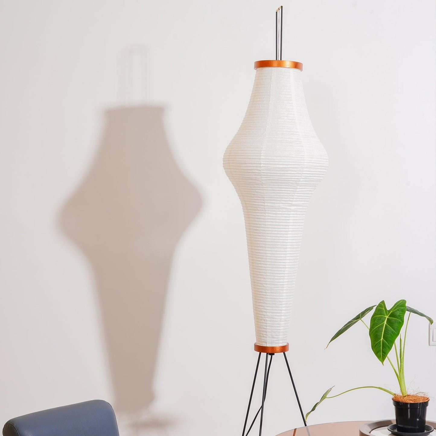 Lunora Haze | Skulpturale Stehlampe aus Reispapier im Japandi-Stil