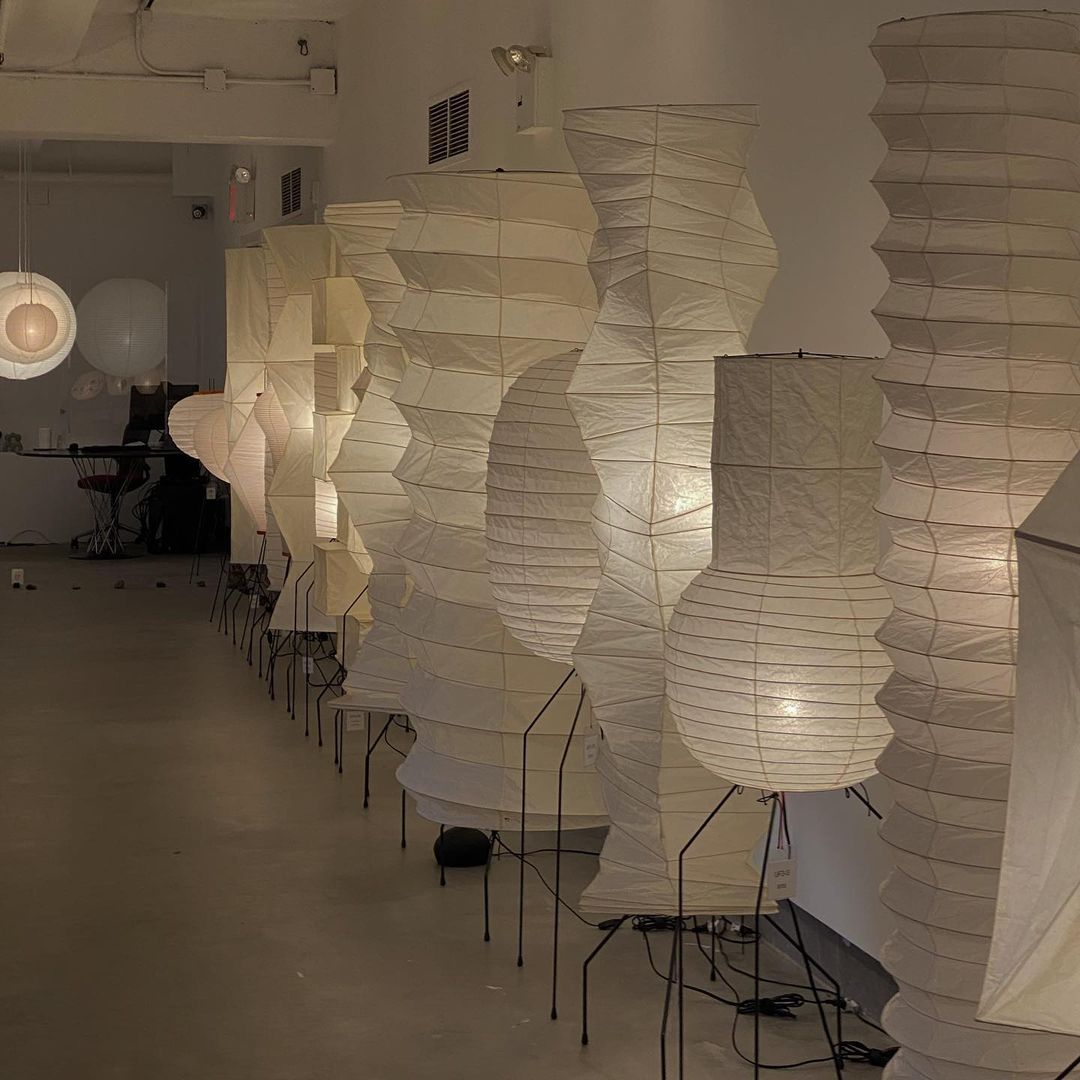 Lunora Haze | Skulpturale Stehlampe aus Reispapier im Japandi-Stil
