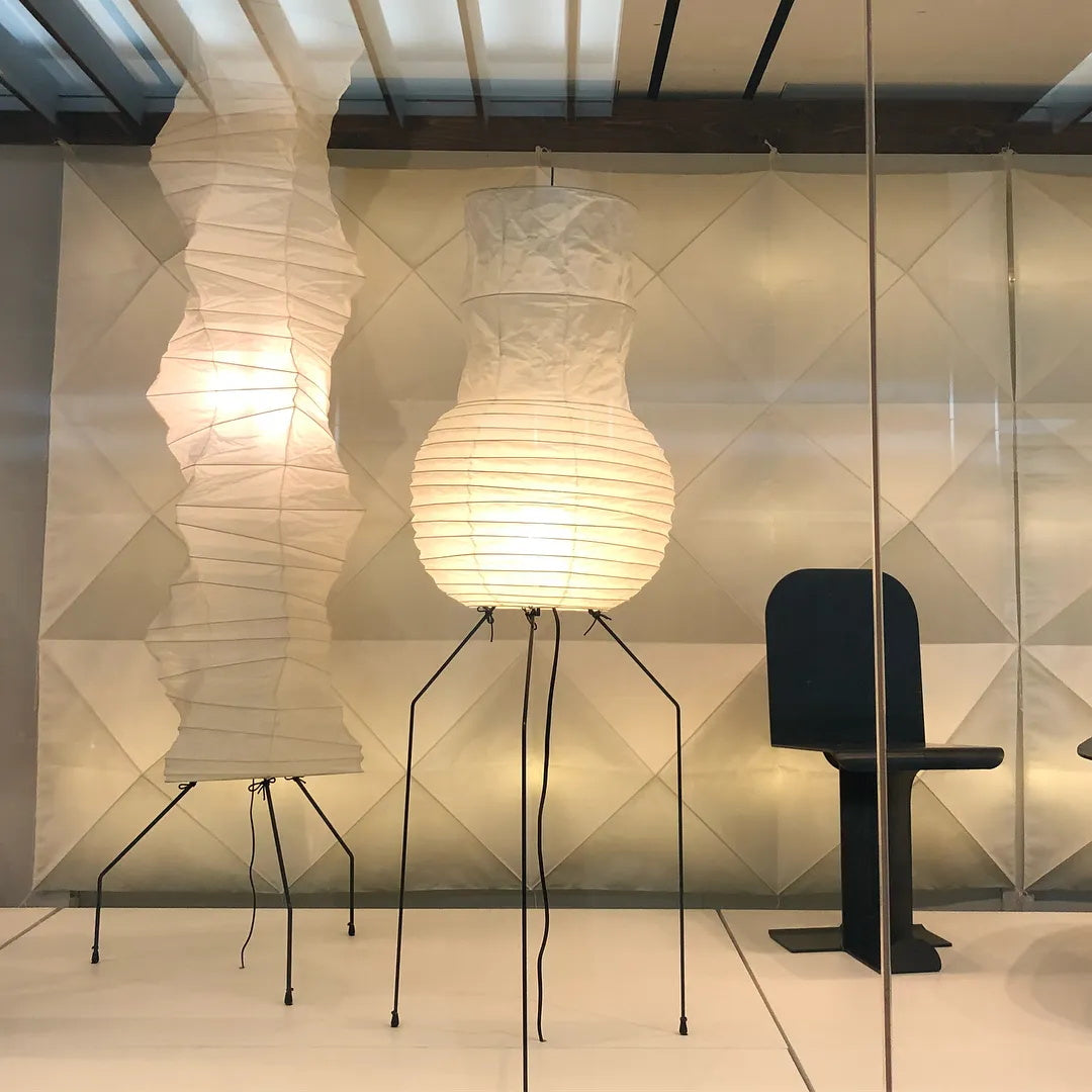 Lunora Haze | Skulpturale Stehlampe aus Reispapier im Japandi-Stil