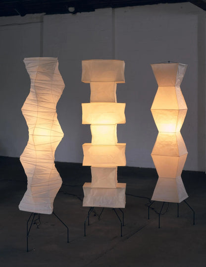 Lunora Haze | Skulpturale Stehlampe aus Reispapier im Japandi-Stil