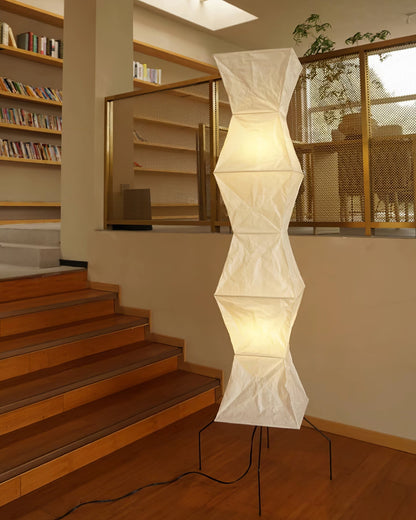 Lunora Haze | Skulpturale Stehlampe aus Reispapier im Japandi-Stil