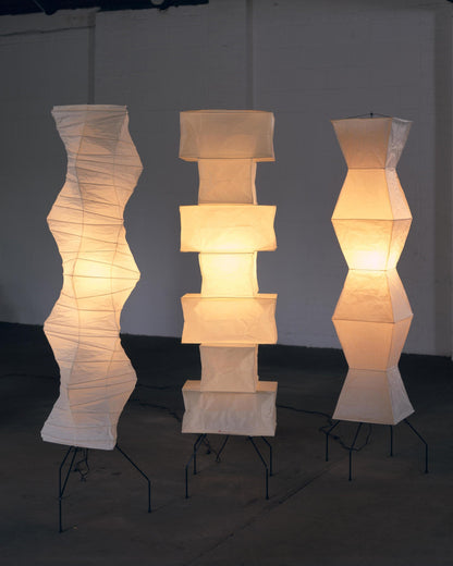 Lunora Haze | Skulpturale Stehlampe aus Reispapier im Japandi-Stil