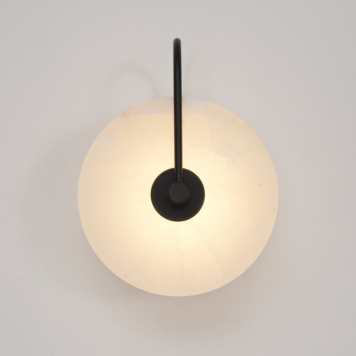 AlabasterBeam | Wandlamp van Albast | Luxe LED Wandverlichting met Warm Licht voor Moderne & Klassieke Interieurs