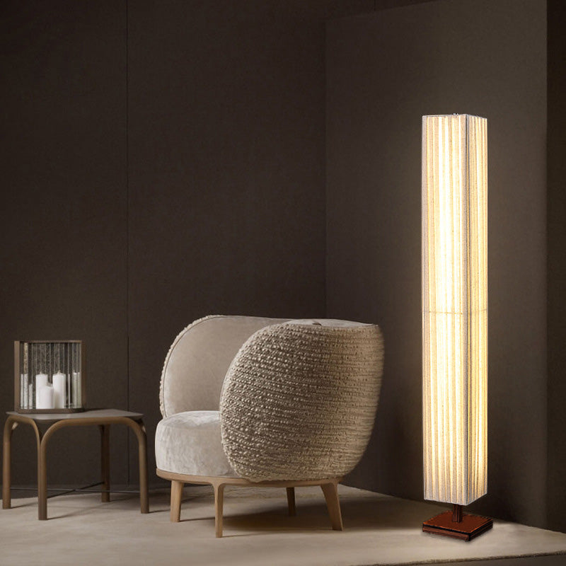 ZenLight | Japanische Walnuss Stehleuchte | Natürliches Holzdesign & Warmes LED-Ambiente für Wohnräume