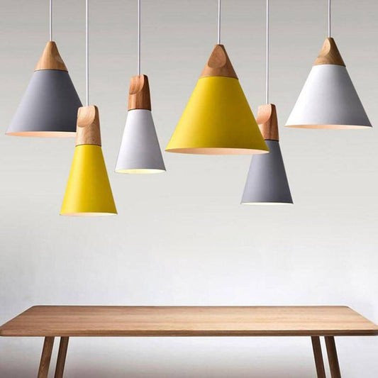 Bardora | Pendelleuchte aus Holz im nordischen Design