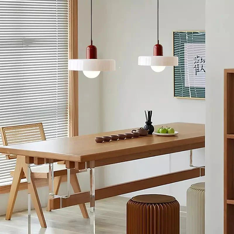 Lunari Halo | Hängeleuchte aus farbigem Glas im Bauhaus-Stil