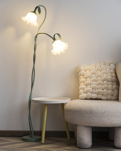 Calla Stehleuchte | LED Stehlampe in Blumenform mit dekorativem Design