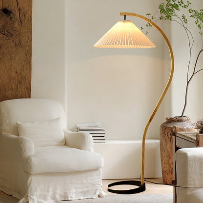 Mollera Arc | Stehleuchte aus Holz mit Leinenlampenschirm im Caprani-Stil