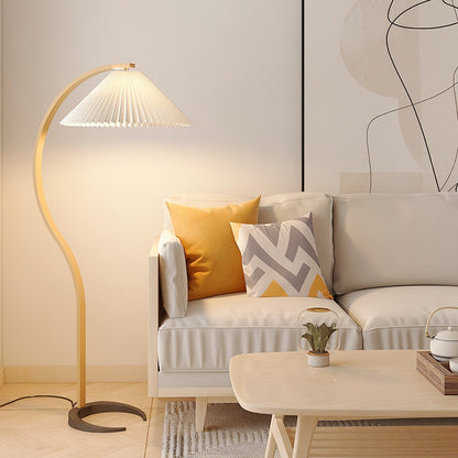 Mollera Arc | Stehleuchte aus Holz mit Leinenlampenschirm im Caprani-Stil