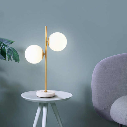 Castelora | Skulpturale LED-Tischleuchte im modernen Design