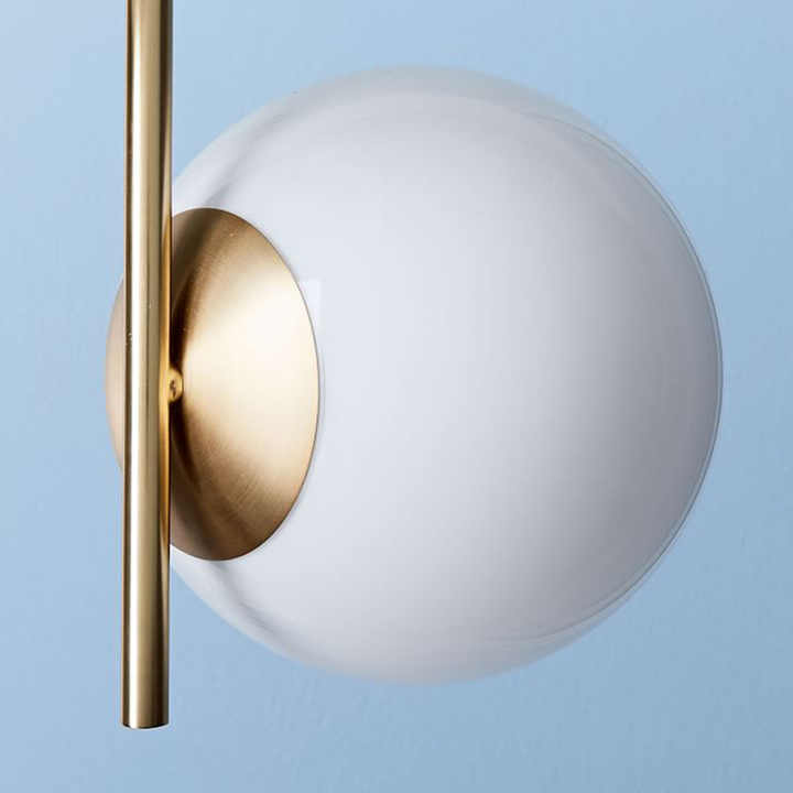 Castelora | Skulpturale LED-Tischleuchte im modernen Design