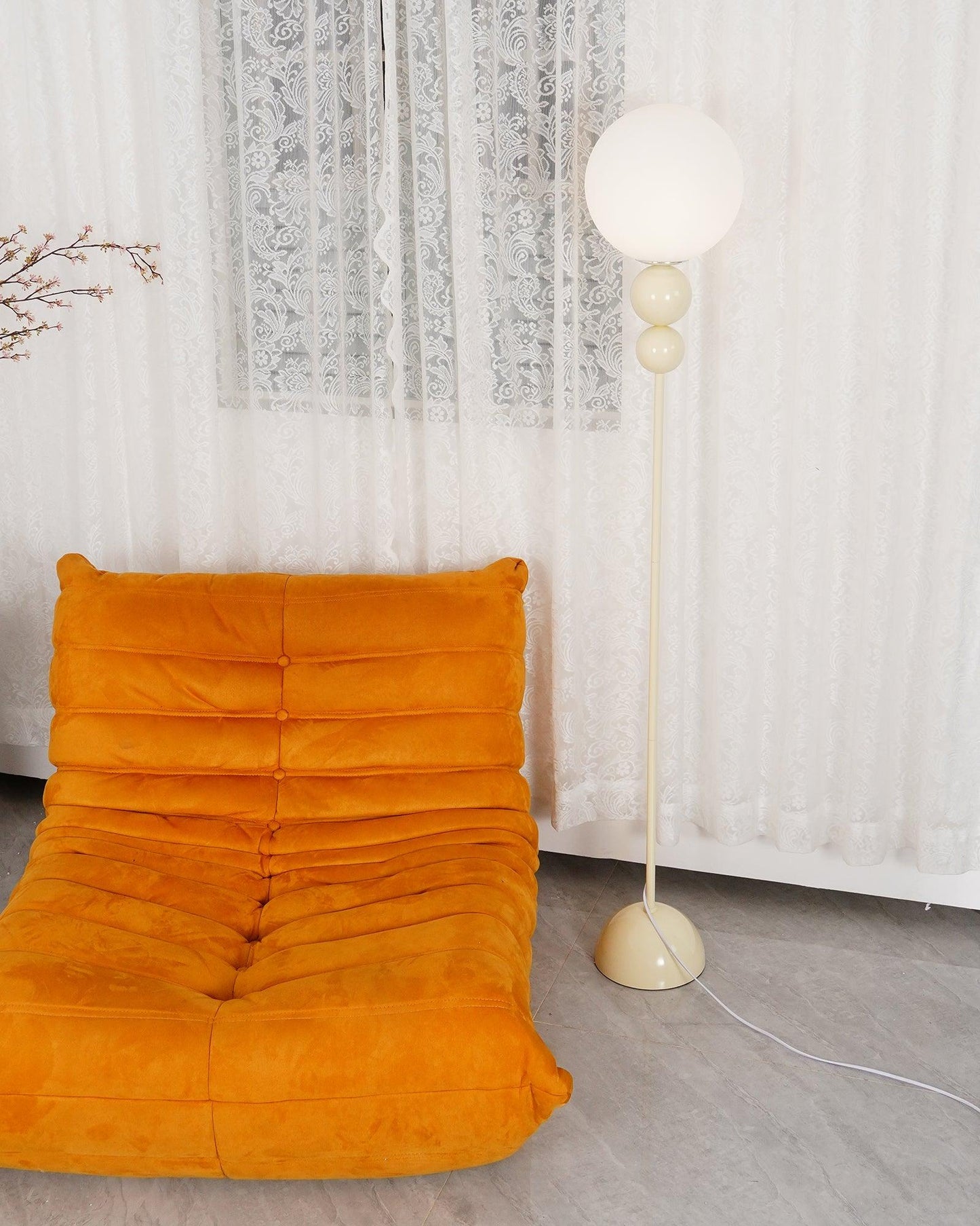 Clavora Linea | LED-Stehleuchte mit schlanker Silhouette im Nordic-Design