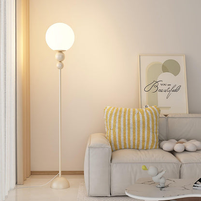 Clavora Linea | LED-Stehleuchte mit schlanker Silhouette im Nordic-Design