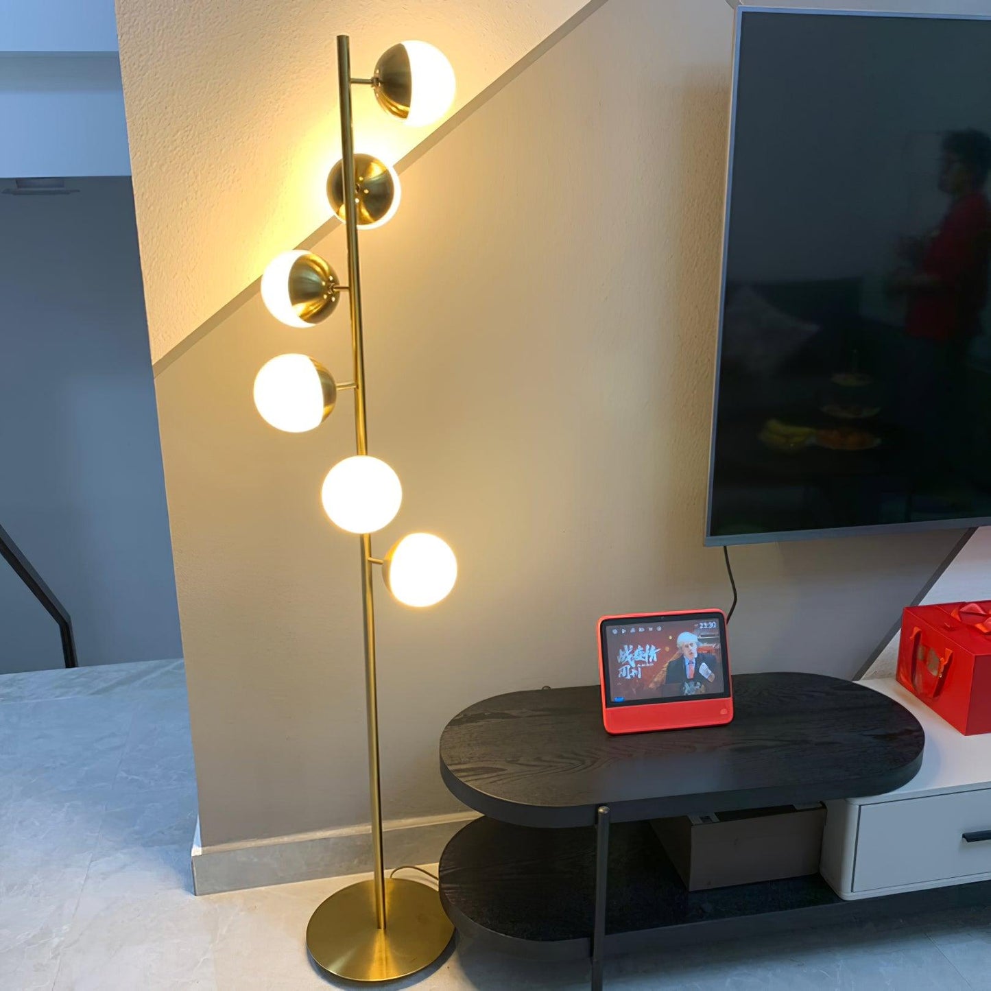Sylvara Tree | Skulpturale LED-Baumleuchte im modernen Design