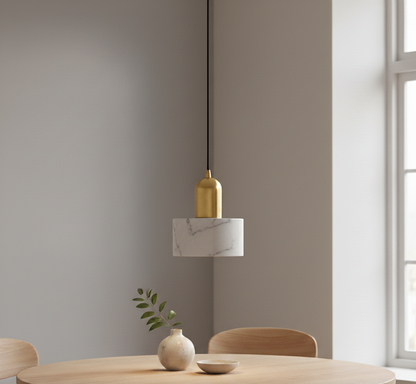 Arca Design-Pendelleuchte mit Goldakzent – Moderne Pendelleuchte für Esszimmer und Wohnzimmer