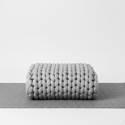 NordWeave | Edle XXL Strickdecke aus weichem Garn für Wohn- & Schlafzimmer